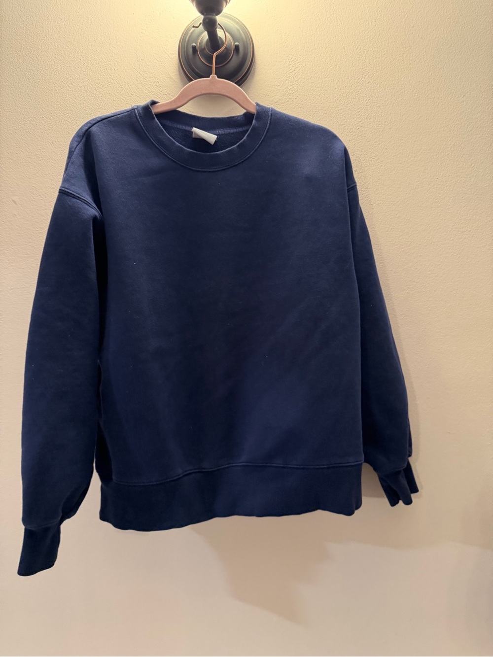 Aritzia Tna CozyAF Fleece Crewneck Sweatshirt Navy Blue Size 2